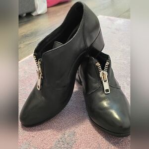 Steve Madden Willa Boots 8.5 leather upper Rockstar Prep Goth Bootie Zippers